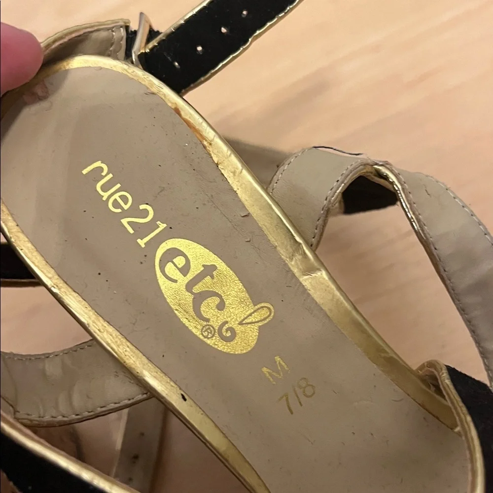 Rue21 Black and Gold Platform Heels